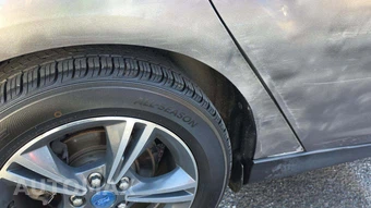 2012 Ford Focus SE Sedan – miniatura 19
