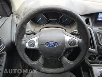 2012 Ford Focus SE Sedan – miniatura 10