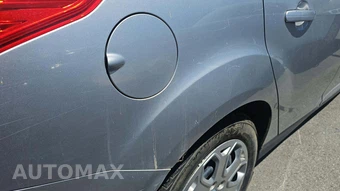 2012 Ford Focus SE Sedan – miniatura 26