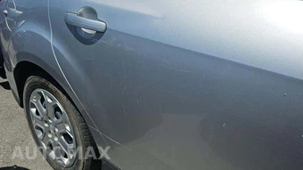 2012 Ford Focus SE Sedan – miniatura 29