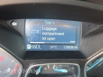 2012 Ford Focus SE Sedan - miniatura 12