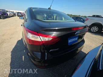 2012 Ford Focus SE Sedan - miniatura 5