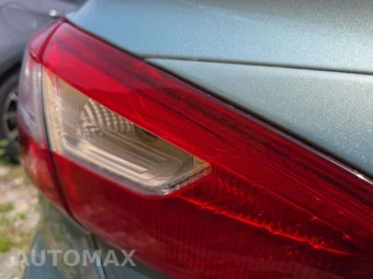 2012 Ford Focus SE Sedan – miniatura 36