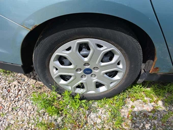 2012 Ford Focus SE Sedan – miniatura 39
