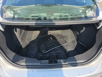 2012 Ford Focus SE Sedan – miniatura 16