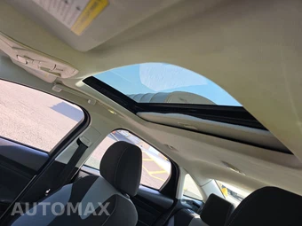 2012 Ford Focus SE Sedan – miniatura 19