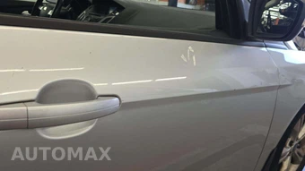 2012 Ford Focus SE Sedan – miniatura 21