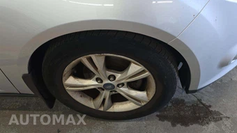 2012 Ford Focus SE Sedan – miniatura 32