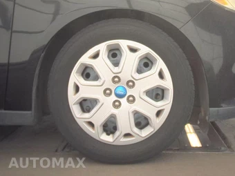 2012 Ford Focus SE Sedan – miniatura 10