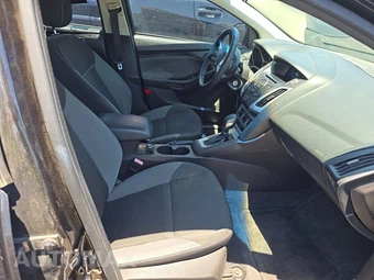 2012 Ford Focus SE Sedan – miniatura 14