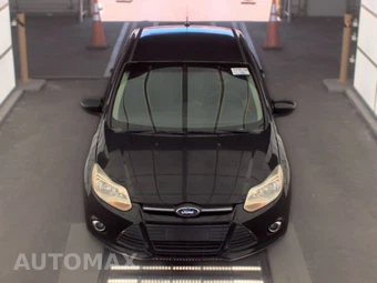 2012 Ford Focus SE Sedan – miniatura 2