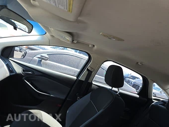 2012 Ford Focus SE Sedan – miniatura 20