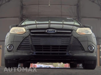 2012 Ford Focus SE Sedan – miniatura 3