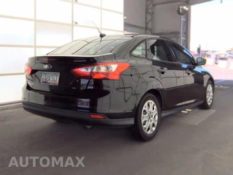 2012 Ford Focus SE Sedan – miniatura 5