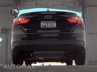 2012 Ford Focus SE Sedan – miniatura 7