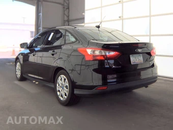 2012 Ford Focus SE Sedan – miniatura 8
