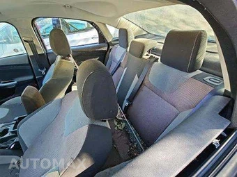 2012 Ford Focus SE Sedan – miniatura 13