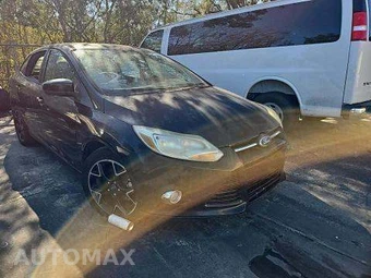 2012 Ford Focus SE Sedan – miniatura 4