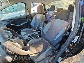 2012 Ford Focus SE Sedan – miniatura 6