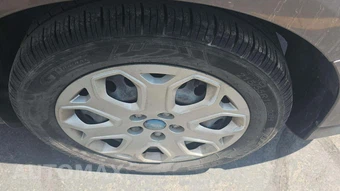 2012 Ford Focus SE Sedan – miniatura 25