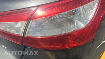 2012 Ford Focus SE Sedan – miniatura 39