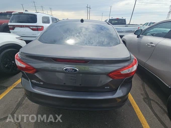 2012 Ford Focus SE Sedan – miniatura 5
