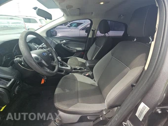2012 Ford Focus SE Sedan – miniatura 7