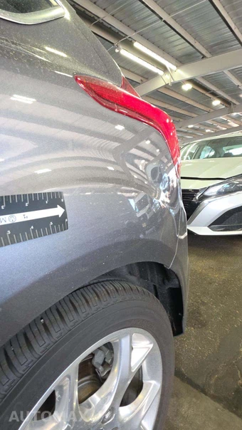2012 Ford Focus SEL Hatchback – miniatura 37