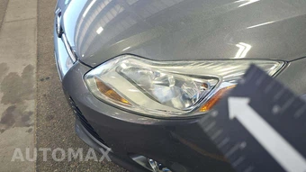 2012 Ford Focus SEL Hatchback – miniatura 40