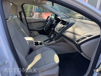 2012 Ford Focus SEL Sedan - miniatura 9