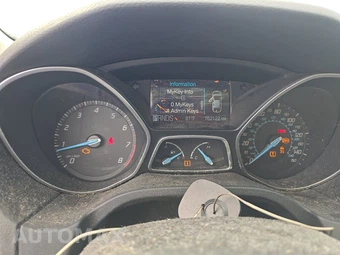 2012 Ford Focus SEL Sedan - miniatura 12