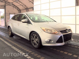 2012 Ford Focus SEL Sedan - miniatura 3