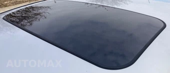 2012 Ford Focus Titanium Hatchback - miniatura 7