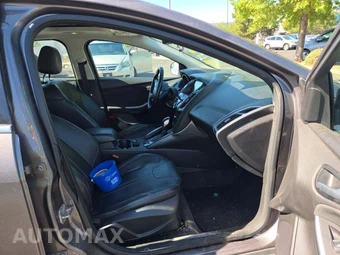 2012 Ford Focus Titanium Hatchback - miniatura 15