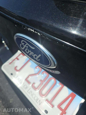 2012 Ford Focus Titanium Hatchback – miniatura 22