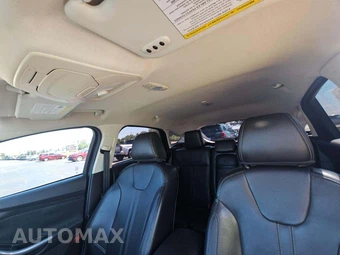 2012 Ford Focus Titanium Hatchback – miniatura 8