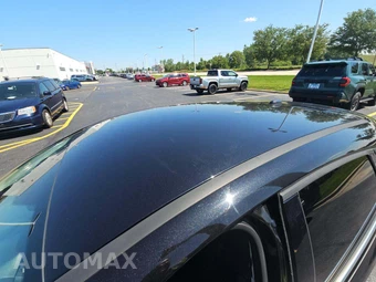 2012 Ford Focus Titanium Hatchback – miniatura 9