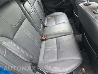 2012 Ford Focus Titanium Hatchback – miniatura 16