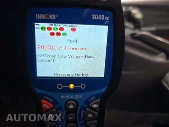 2012 Ford Focus Titanium Hatchback – miniatura 23