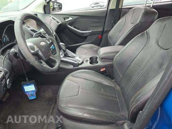 2012 Ford Focus Titanium Hatchback – miniatura 6