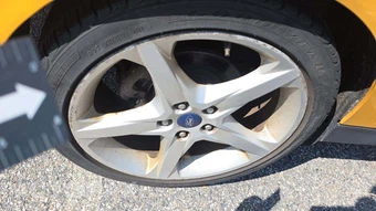 2012 Ford Focus Titanium Sedan – miniatura 19