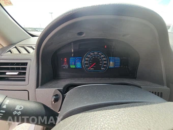 2012 Ford Fusion Hybrid – miniatura 12