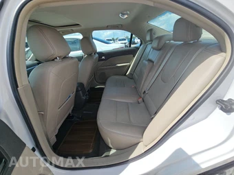 2012 Ford Fusion Hybrid – miniatura 13