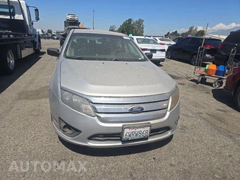2012 Ford Fusion S – miniatura 2