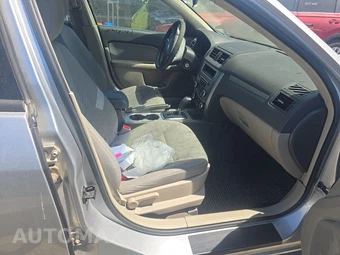 2012 Ford Fusion S – miniatura 8
