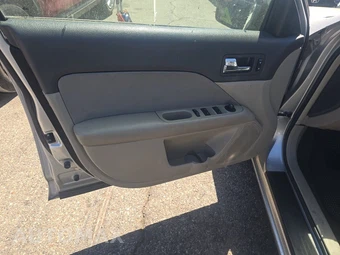 2012 Ford Fusion S – miniatura 9