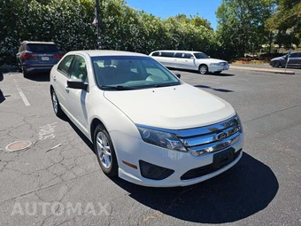 2012 Ford Fusion S – miniatura 4