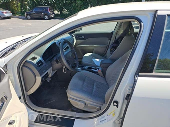2012 Ford Fusion S – miniatura 6