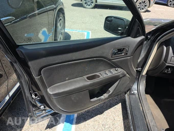 2012 Ford Fusion SE – miniatura 9