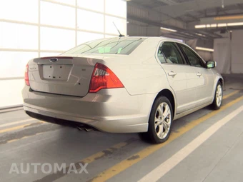 2012 Ford Fusion SE - miniatura 4